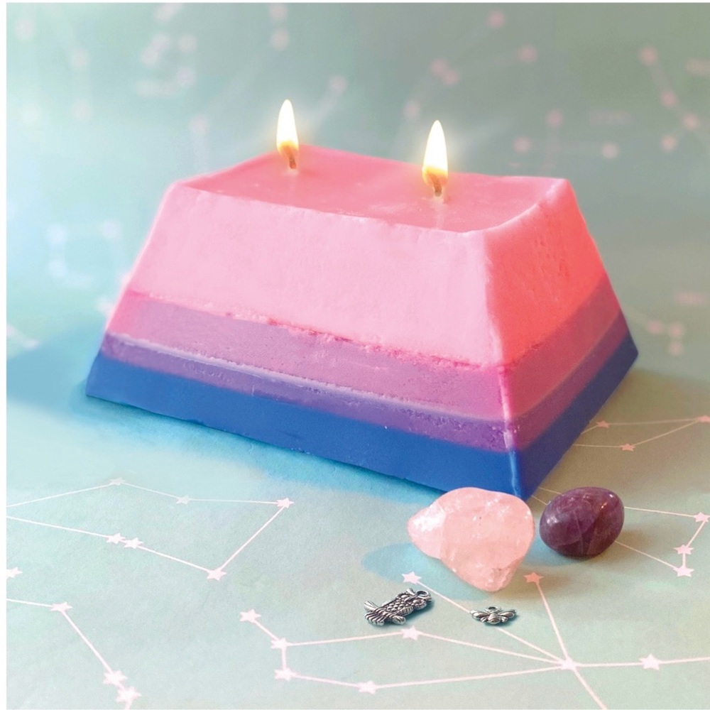 DIY make your own Pink and Blue Layered Candle